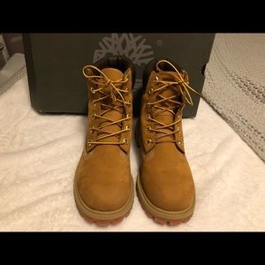 TIMBERLAND BOOTS— Boys